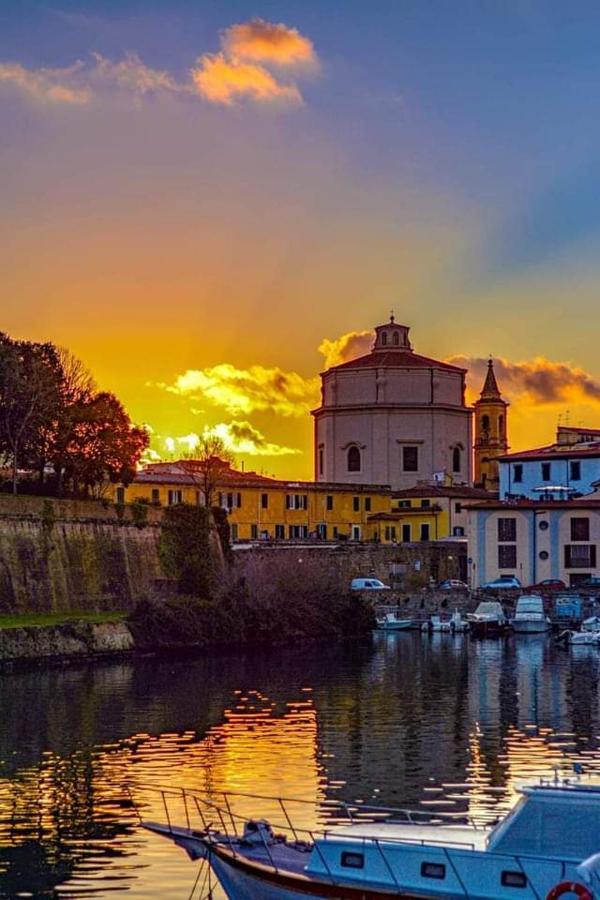 Apartament Mansarda Pieno Centro Livorno Zewnętrze zdjęcie